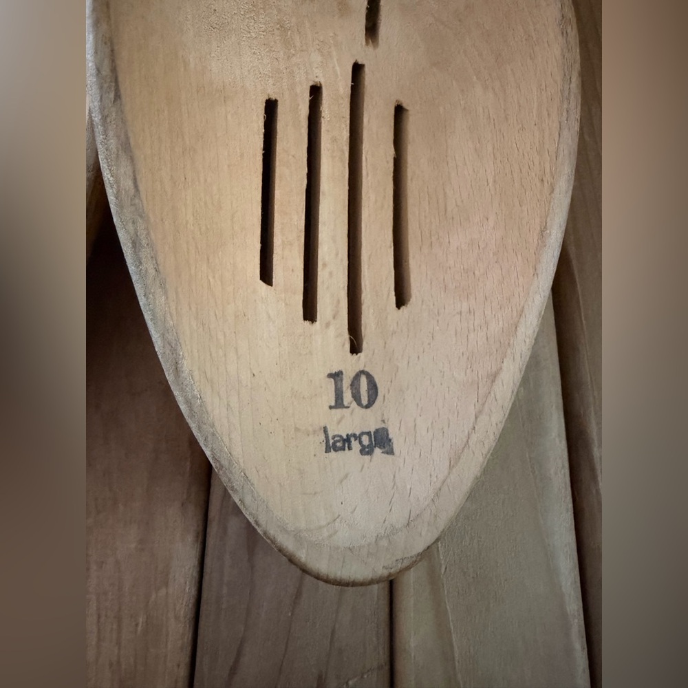 Vintage Formwell Wooden Shoe Trees, Size 10, Large, Spring Loaded Collectible - Picture 6 of 8
